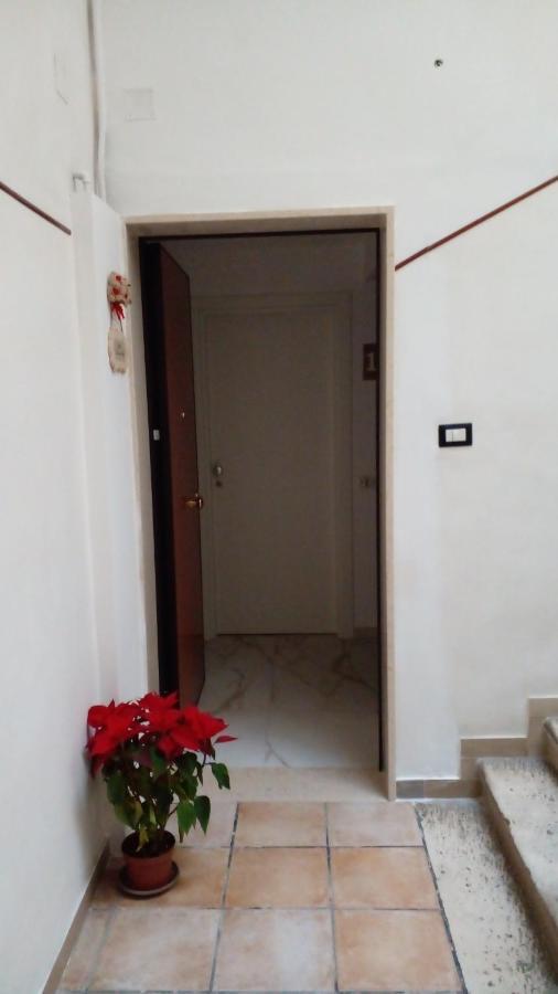 Hotel La Rosa Rossa Bari Exterior foto